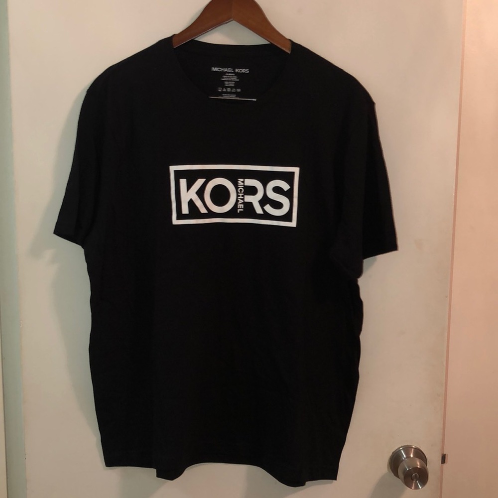 ✨MICHAEL KORS✨ UNISEX LOUNGEWEAR LOGO SHIRT